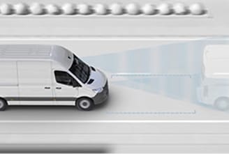 Graphic illustrating the function of Active Brake Assist.
